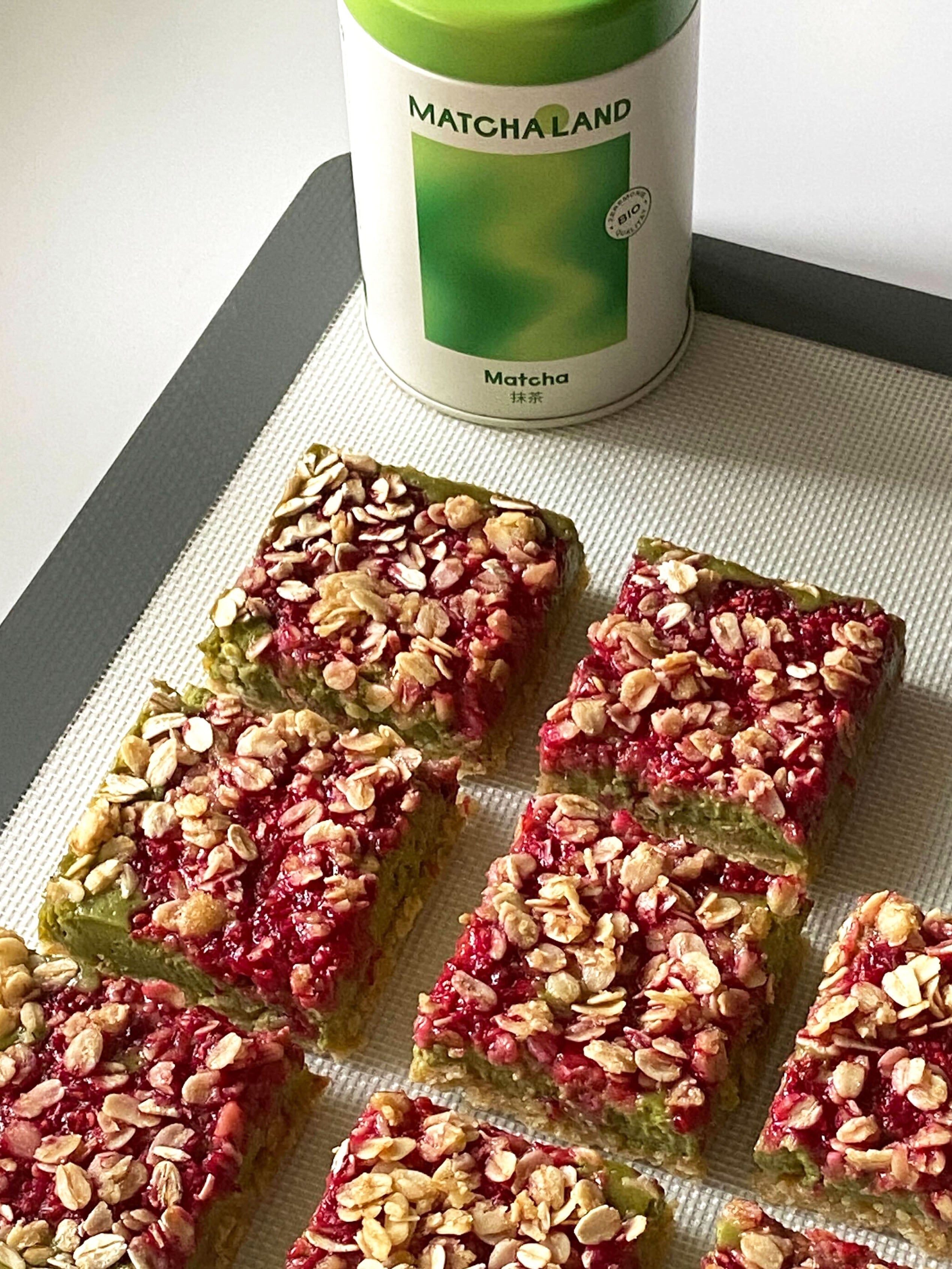 Matcha-Himbeer Jogurt-Riegel – MatchaLand
